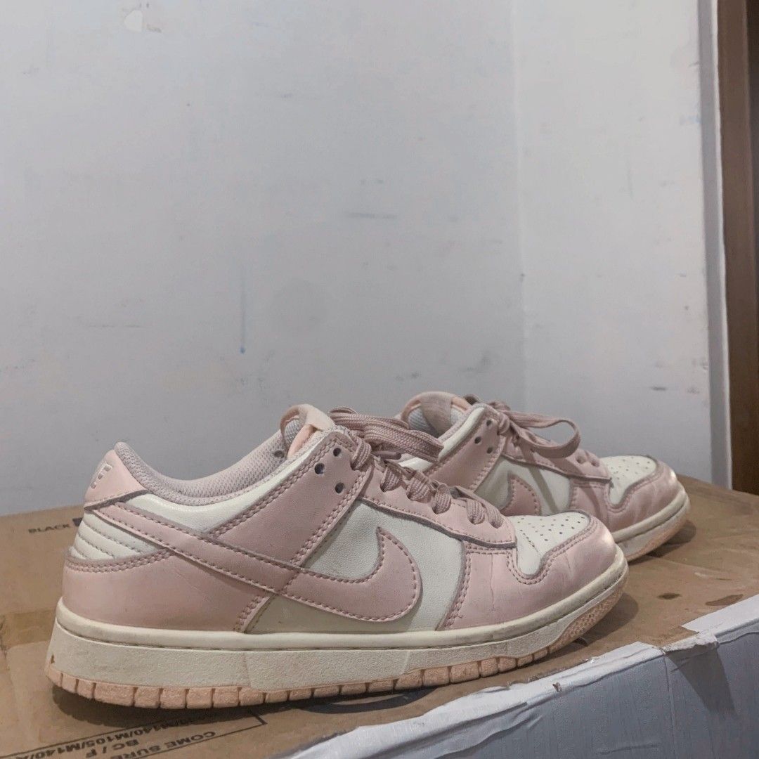Nike Dunk Pink Low (Category: Sneakers) located in Legazpi City. Submitted by ariaff (Listing ID 1345665737, Image 1). Description: rfs: masikip used twice only LAST PRICE! size 7.