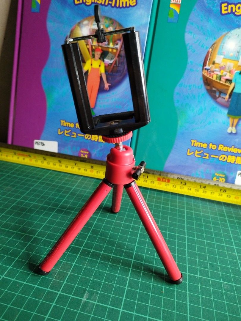 phone tripod (Category: Tripods & Monopods) located in Manila. Submitted by GentleGiant (Listing ID 1345552850, Image 2). Description: tripod for phone vlogging add sf 50 for small pouch.