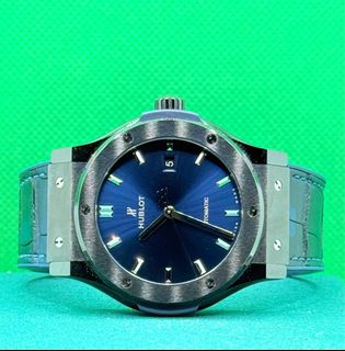 (Category: ) located in . Submitted by cwxwatches (Listing ID 1345704173, Image 1). Description: .