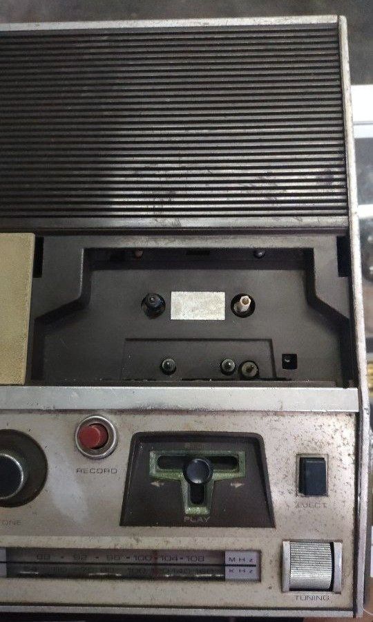 Radio display63235058569731111