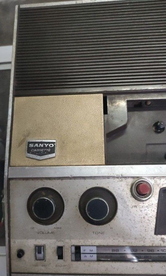 Radio display63235058569731112