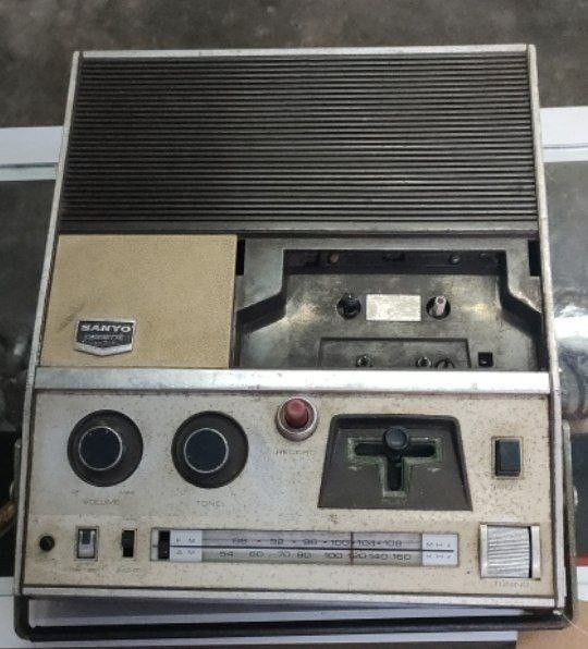Radio display632350585697311129