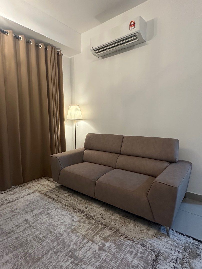 Sofas (Category: Sofas) located in Bangi. Submitted by nadiasb (Listing ID 1345636246, Image 3). Description: Sofa to let go. Purchased in September 2023. Material is anti pet scratch Warranty is 5 years Brand: Solotti Living Sdn Bhd Reason for selling: want to buy sofa bed Self pickup.