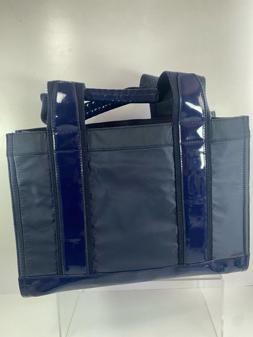 Tory Burch Ella Handbag (Category: Tote Bags) located in Calamba. Submitted by Cheires (Listing ID 1345562224, Image 2). Description: .