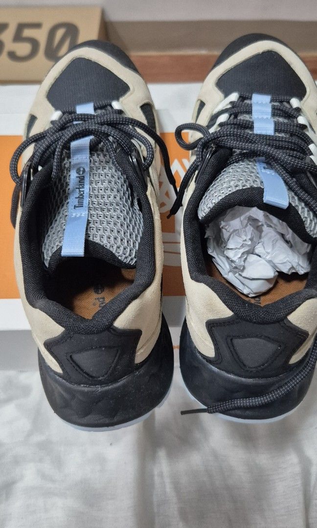 Timberland solar wave low (Category: Sneakers) located in Quezon City. Submitted by wayne531 (Listing ID 1345560282, Image 3). Description: 9us complete with box meetups north qc only.