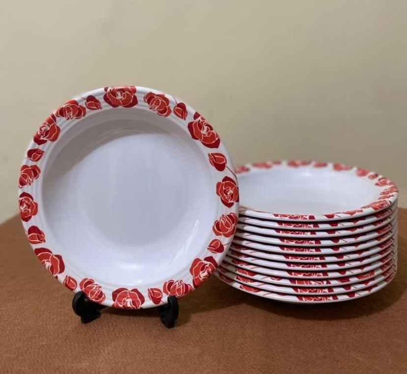 TUPPERWARE SOUP BOWL 300ML (Category: Dinnerware & Cutlery) located in Quezon City. Submitted by xtian.store (Listing ID 1345568669, Image 1). Description: !! SUPER SALE !! BRAND NEW & AUTHENTIC • Price: PHP299 EACH (Available quantity: 12 pcs) • Capacity: 300ml • Dimensions: 20cm D each • Elegant soup bowl that can be used to serve hot soups, salads or desserts. • Shock-proof, thus, it does not easily crack. • Scratch-resistant • Actual photos a