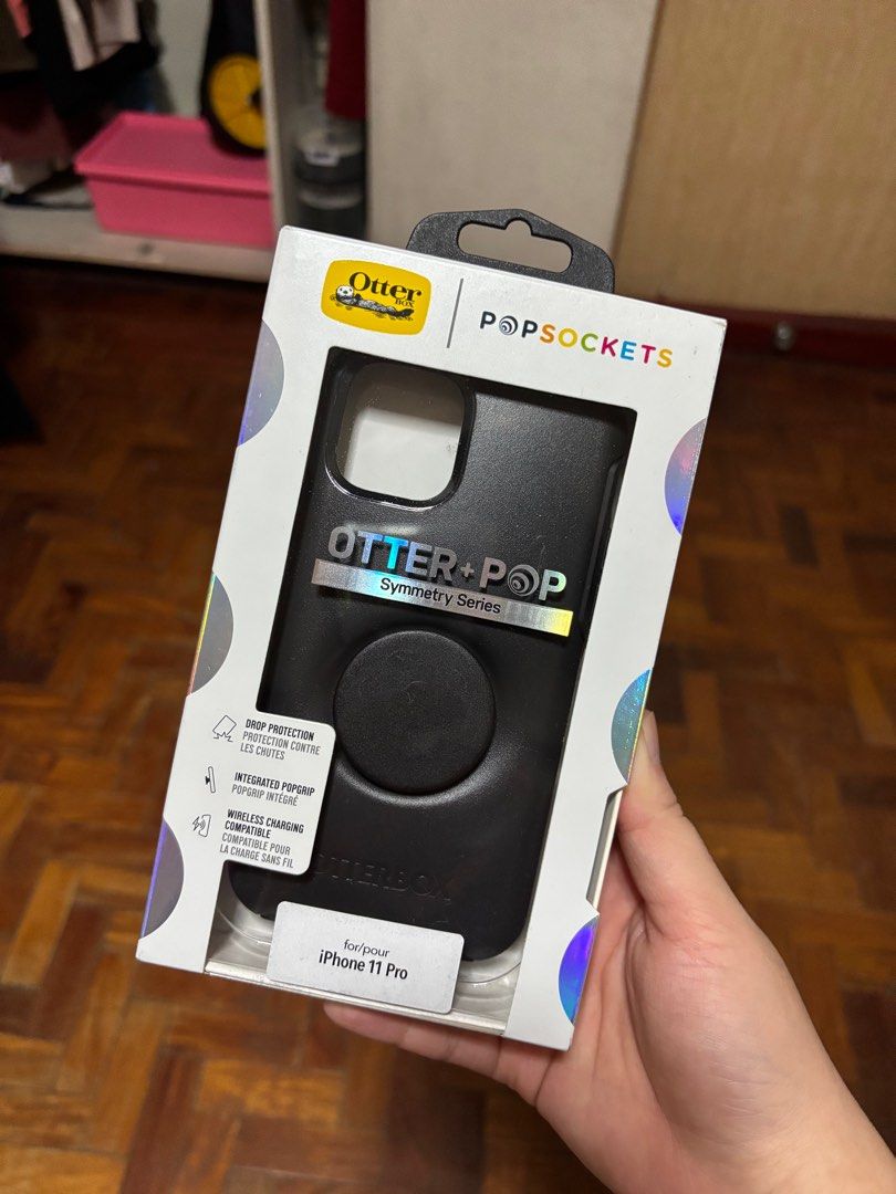 [UNUSED] Otterbox Popsocket iphone 11 pro (Category: Cases & Sleeves) located in Quezon City. Submitted by coffeefifofum (Listing ID 1345633333, Image 1). Description: - AUTHENTIC otterbox+popsocket - never used - iphone 11 pro - MOP: BDO/gcash - shipping fee c/o buyer.