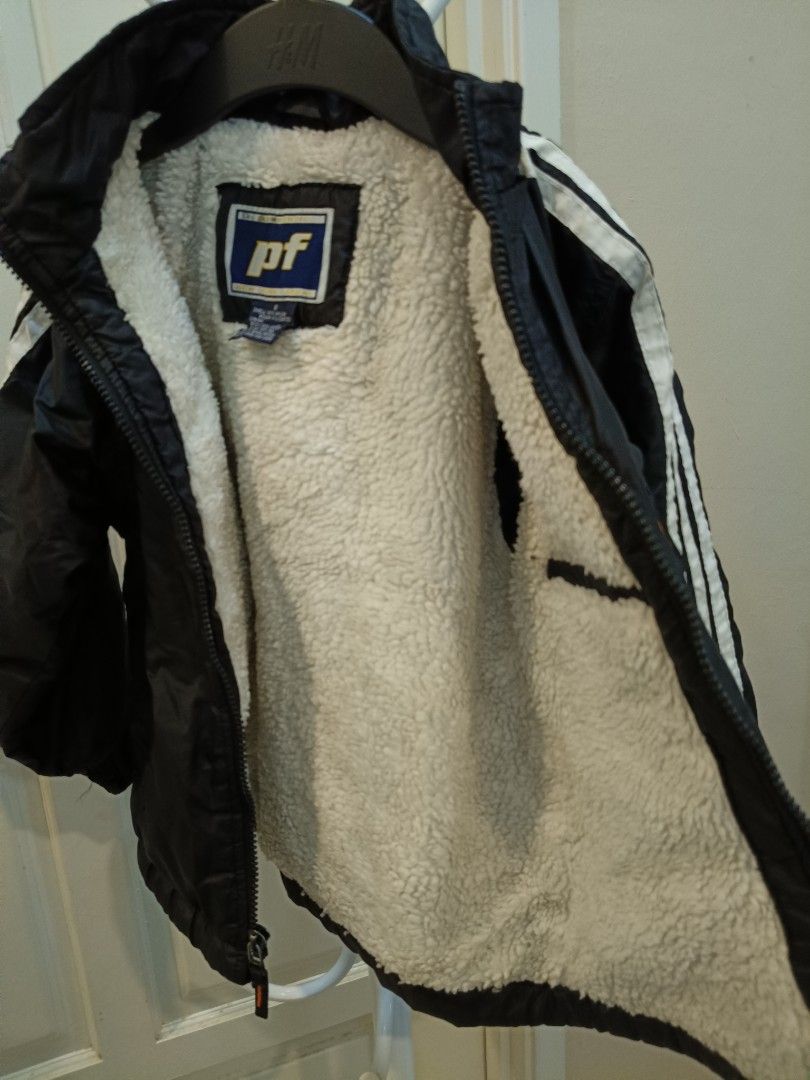 Winter Jacket (Category: Babies & Kids Fashion) located in Seremban. Submitted by puteri_anne (Listing ID 1345585448, Image 2). Description: .