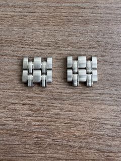 💯 Authentic Luxury Watch Spare Links and Buckle Collection item 3