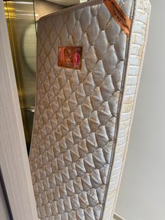 （分類：）位於 。 由 debdeb15 提交（商品編號 1345848202，圖片 1）。簡介： 。