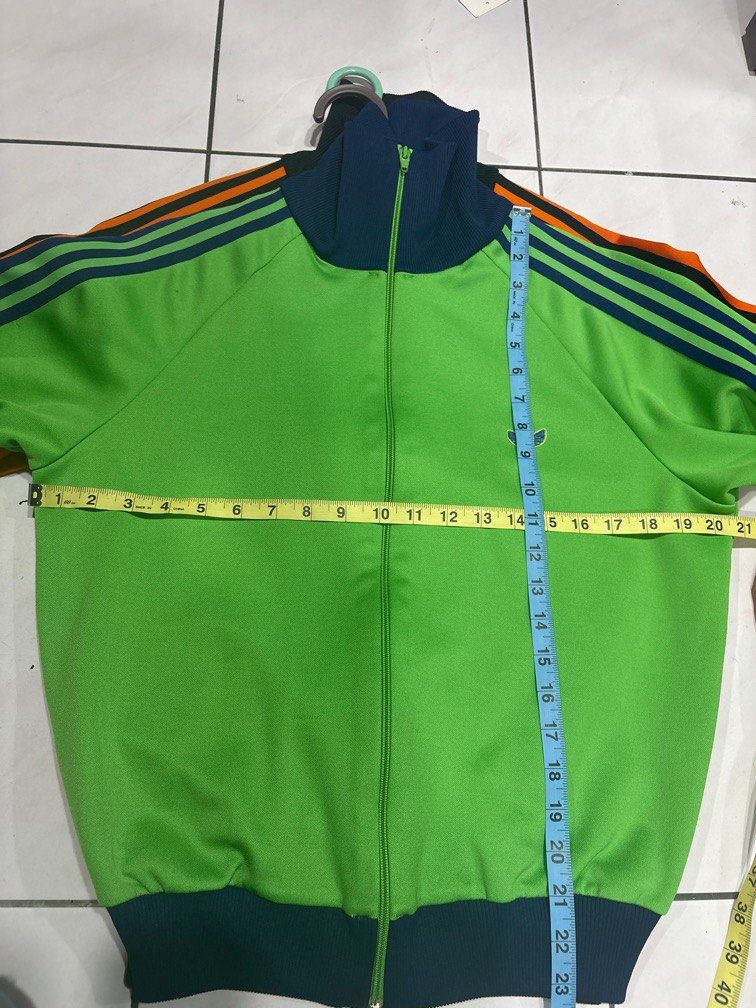 Adidas Jacket (Category: Coats, Jackets and Outerwear) located in Petaling Jaya. Submitted by shaidi93 (Listing ID 1345845430, Image 2). Description: Condition mantap.. Jarang pakai sebab dah tak muat.. Jual mur2.. Setiap baju harga berbeza...