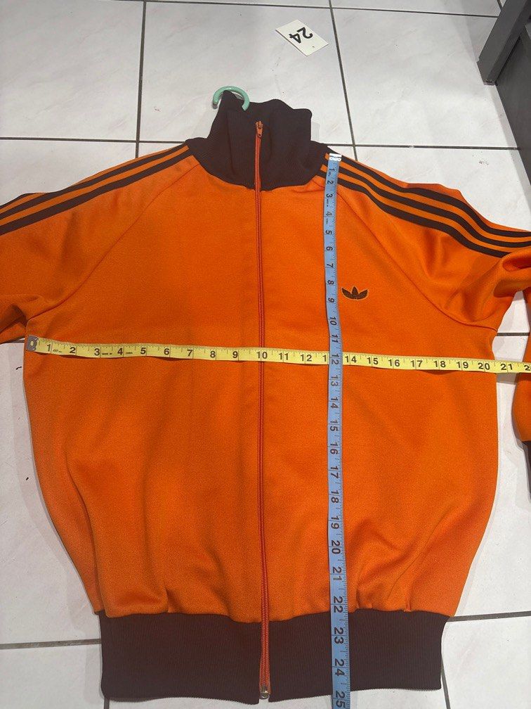 Adidas Jacket (Category: Coats, Jackets and Outerwear) located in Petaling Jaya. Submitted by shaidi93 (Listing ID 1345845430, Image 1). Description: Condition mantap.. Jarang pakai sebab dah tak muat.. Jual mur2.. Setiap baju harga berbeza...