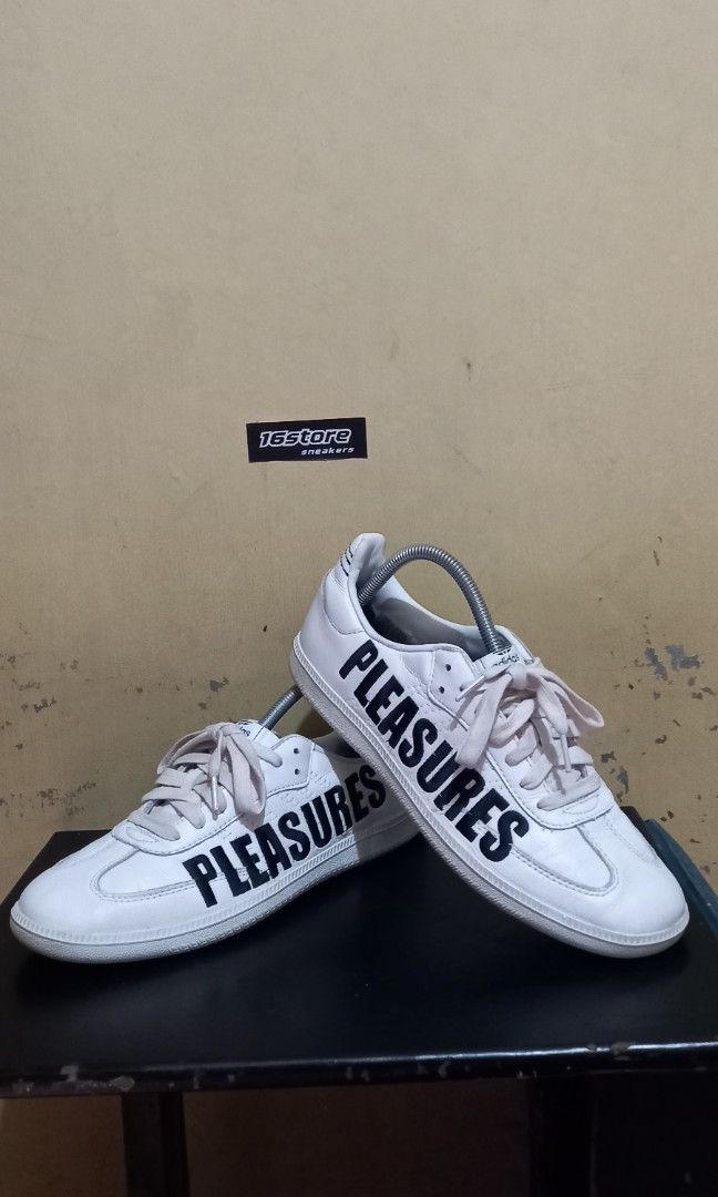 Adidas Samba X Pleasures ( second ), Fesyen Pria, Sepatu , Sneakers di  Carousell