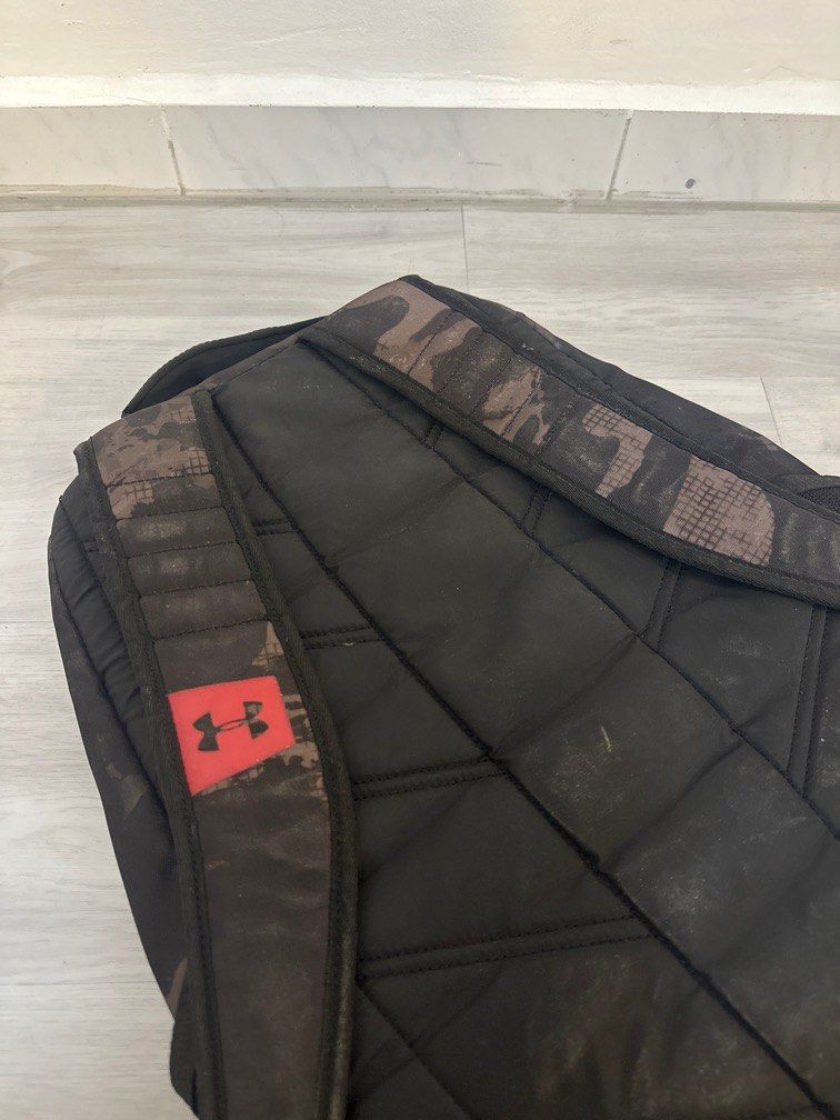 Backpack (Category: Backpacks) located in Singapore. Submitted by will1188 (Listing ID 1345846851, Image 5). Description: Can inspect before purchase if time allows #underarmour #backpack.