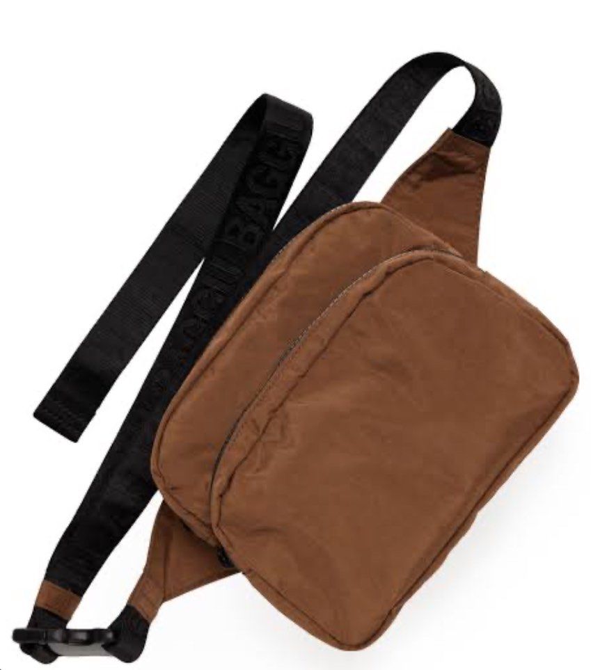 Baggu Fanny Pack - Brown (Category: Purses & Pouches) located in Davao. Submitted by my_picks (Listing ID 1345906218, Image 1). Description: Certified Calm is selling Baggu Fanny Pack for P3,650 (plain) to P4,250 (with design). A hands-free bag for any outing. Surprisingly spacious and made from durable, heavyweight nylon for easy cleaning. Wear across your body, over your shoulder or around your waist. Two main compartments Interior zip pocket M