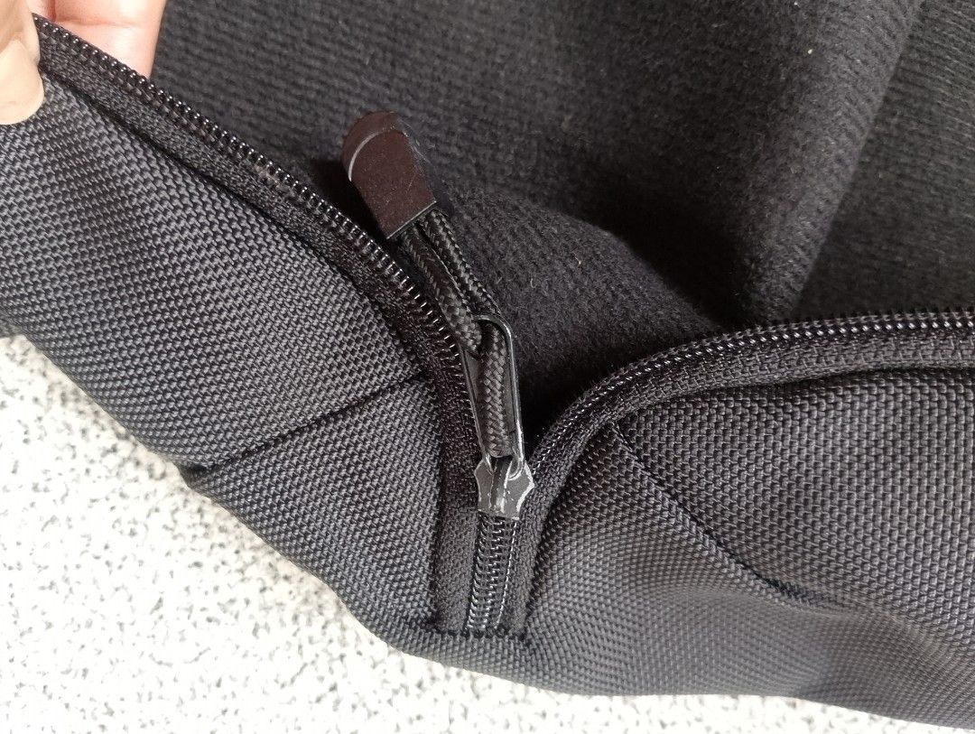 Berghaus Laptop/Tablet Case (Category: Laptop Bags & Sleeves) located in Cabadbaran. Submitted by ztsfinds (Listing ID 1345786711, Image 3). Description: -curated item -good quality -can fit big tablets.