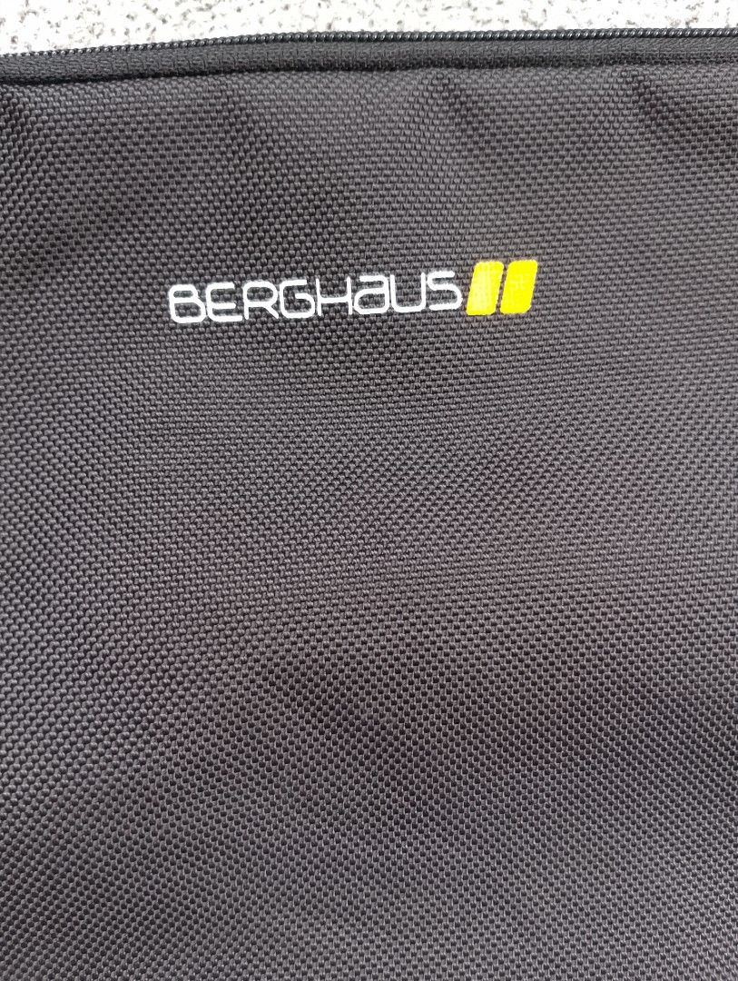 Berghaus Laptop/Tablet Case (Category: Laptop Bags & Sleeves) located in Cabadbaran. Submitted by ztsfinds (Listing ID 1345786711, Image 2). Description: -curated item -good quality -can fit big tablets.