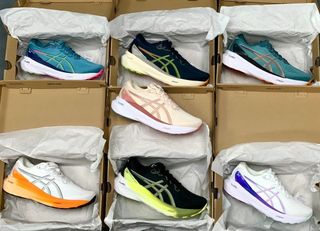 (Category: ) located in . Submitted by fashion.shoppp (Listing ID 1345853036, Image 1). Description: .