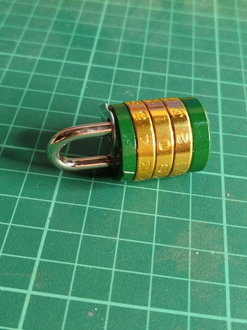 combination lock cylinder type (Category: Locks, Doors & Gates) located in Manila. Submitted by GentleGiant (Listing ID 1345830373, Image 3). Description: brandnew combination provided.