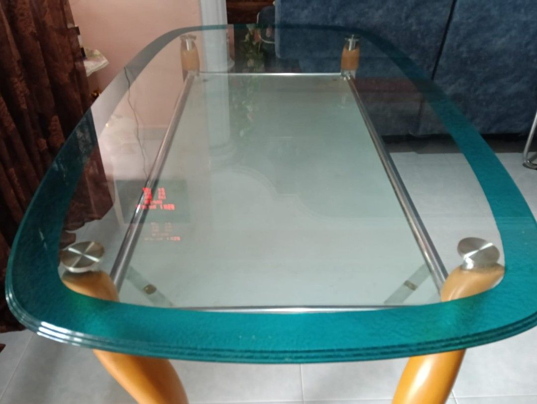 Dining Table (Category: Tables & Sets) located in Singapore. Submitted by blackkk345 (Listing ID 1345754001, Image 1). Description: Selling due to shifting house. - Self collection - Need to dismantle - Price negotiable - Pm to discuss further.