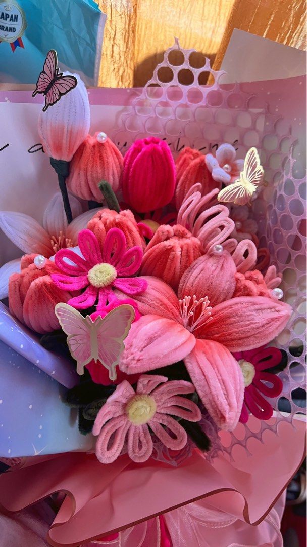 Flower bouquet fuzzy wire (Category: Flowers & Bouquets) located in Cavite. Submitted by pumpkin_potato (Listing ID 1345761719, Image 3). Description: .