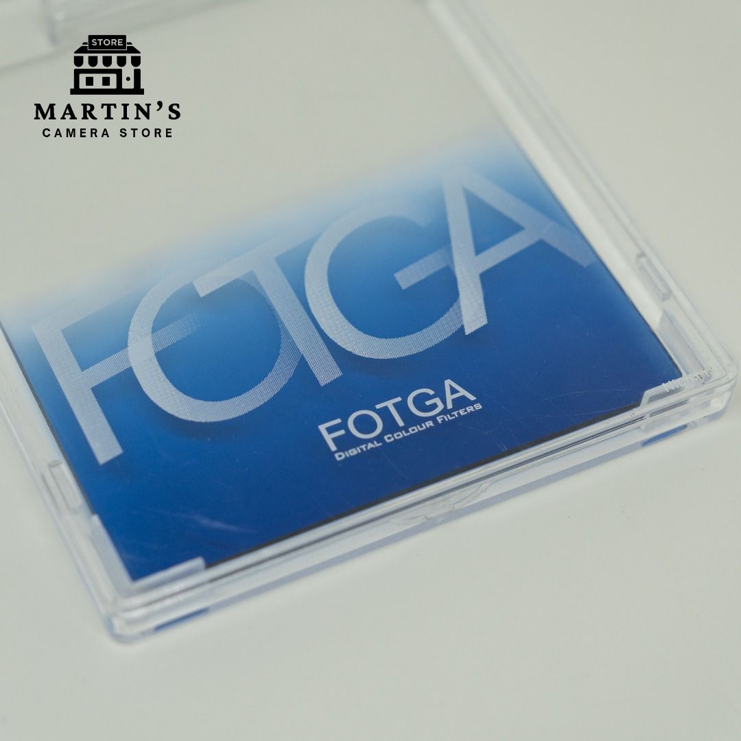 FOTGA Square Blue Graduated Filter (4"x4" 4" 100mm) (Category: Camera Bags & Carriers) located in Manila. Submitted by martins.superstore (Listing ID 1345792985, Image 2). Description: Suitable with Cokin P systems Size: 82.5mm x 98.75mm.