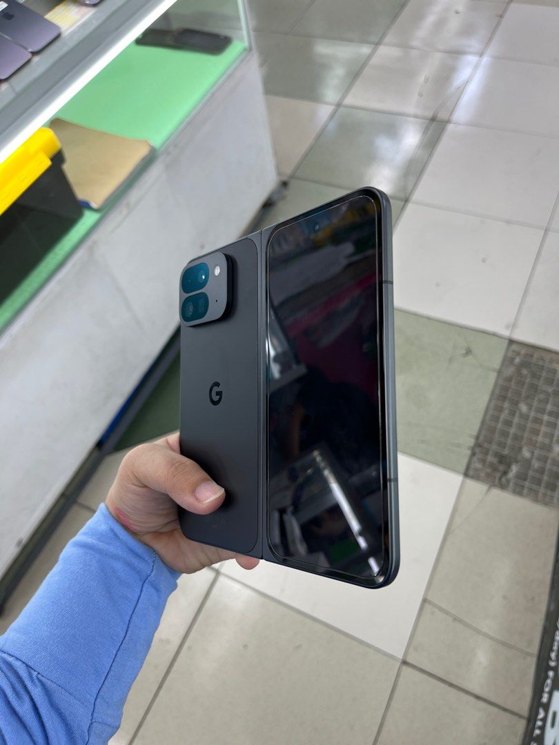Google Pixel 9 Pro Fold 256gb Complete (Category: Google Pixel) located in San Juan City. Submitted by javedsgadgetshop (Listing ID 1345740312, Image 3). Description: INSTALLMENT OPTIONS : SPAY LATER / GGIVES / CREDIT CARD & BILLEASE! WE BUY AND SELL SO PWEDE MAGBINTA OR SWAP ! Quick Specs : Google 9 Pro Fold •256gb •US Variant •Good batt health •Factory Unlock •95% Smoothness •No hidden issue | No Repaired •100% Authentic | Not Refurbished •w/ O