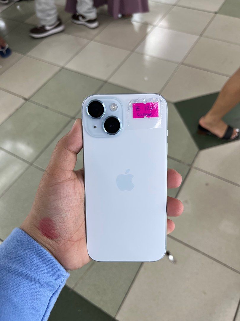 Iphone 15 128gb 98% batt Globelocked (Category: iPhone 15 Series) located in San Juan City. Submitted by javedsgadgetshop (Listing ID 1345732525, Image 2). Description: INSTALLMENT OPTIONS : SPAY LATER / GGIVES / CREDIT CARD & BILLEASE! WE BUY AND SELL SO PWEDE MAGBINTA OR SWAP ! Quick Specs : Iphone 15 •128gb •NTC Variant •98% batt health •Globelocked •100% Smoothness •No hidden issue | No Repaired •100% Authentic | Not Refurbished •w/ OEM Charg