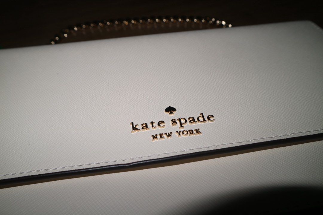 Kate Spade Madison Flap Crossbody (Category: Luxury Bags & Wallets) located in Quezon City. Submitted by collectivefinds (Listing ID 1345862243, Image 2). Description: Kate Spade Madison Flap Crossbody With paper bag From Japan .