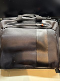 （分類：）位於 。 由 cpheison 提交（商品編號 1345889291，圖片 1）。簡介： 。