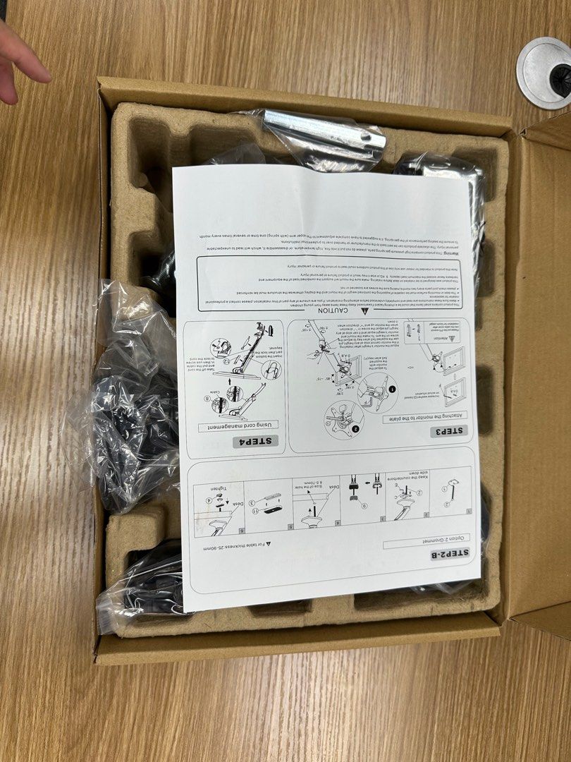 Monitor Mount (Category: Other Accessories) located in Singapore. Submitted by g2fhf98cfb (Listing ID 1345810092, Image 2). Description: Brand New in Packaging VNDLB502 17”-30” Single Monitor Ergonomic Gas Spring Arm - VESA Compatible:works with VESA 100x100mm and 75x75mm standard monitors . - Easily Adjust:allowing you to work in a more comfortable,ergonomically correct postion. - Height adjustable arm:gas spring hovering system provides smooth 