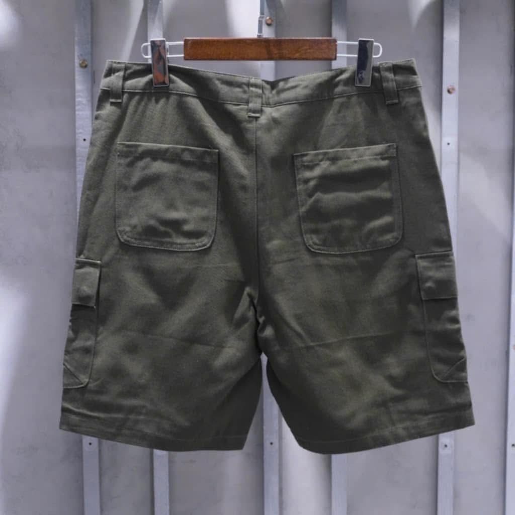 NEW ERA SHORT CARGO (Category: Shorts) located in Taguig. Submitted by julzfausti03386 (Listing ID 1345900732, Image 2). Description: 💯 Guaranteed Authentic | Money Back if Proven Fake New Arrivals, Fresh Designs, Premium Quality! 📌Brand New with Hangtags 📌No Issues | Excellent Condition LIMITED STOCK ON HAND – READY TO SHIP! 📦 📍 Located in Taguig 📩 DM NOW for Prices & Fast Transactions!.
