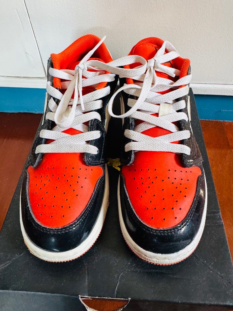 Nike Air Jordan Low SE 4.5Y (Category: Babies & Kids Fashion) located in Batangas. Submitted by GDW98 (Listing ID 1345820287, Image 3). Description: Brand: Nike Condition: lightly used, no flaws Color: black, white, red-orange Size: 4.5Y RFS: outgrown MOP: gcash .