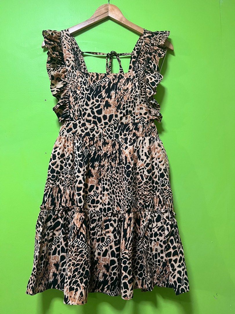 Padded Romper Mini Dress (Category: Rompers) located in Carmona. Submitted by boldbear.e4b354 (Listing ID 1345867053, Image 1). Description: Padded Romper Dress Made in V Freesize up to large Length:34 inches Smocked back 📍Location: TVR Carmona, Cavite 📌shipping: j&t/lalamove 📌payment first basis + sf.
