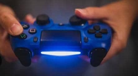 Ps4 Controller (Category: PlayStation) located in Kuala Lumpur. Submitted by m0_r0e.p (Listing ID 1345773083, Image 3). Description: PS4 CONTROLLER MURAH RM80 DPT CABLE CHARGER SEKALI WASAP 011 56321951.