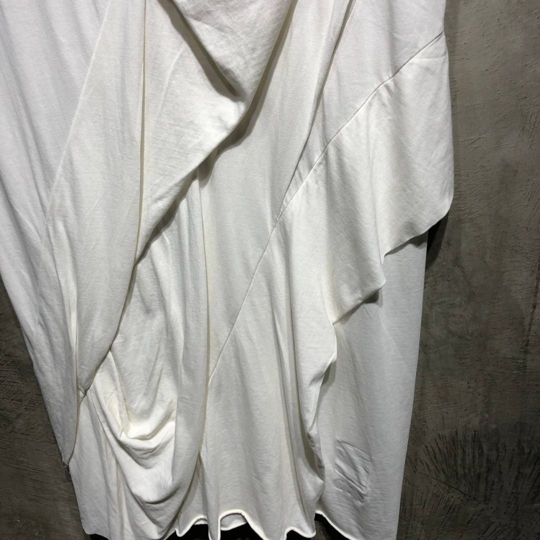 Rick Owens DRKSHDW FW17 Wreck tee (Category: Luxury Apparel) located in Quezon City. Submitted by johnpaulperezzz (Listing ID 1345775533, Image 3). Description: NAME: Rick Owens DRKSHDW FW17 Wreck tee COLOR: White SIZE: XS on tag FIT: Small Dimension: Width: 18 Length: 34 Shoulder: 15 Sleeves: 6 Hem: 19 CONDITION: 9/10 ISSUE: -none PRICE: 8k .