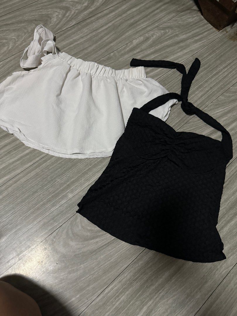 Sleveless tops (Category: Others Tops) located in Quezon City. Submitted by trixdeclutter (Listing ID 1345875149, Image 1). Description: .