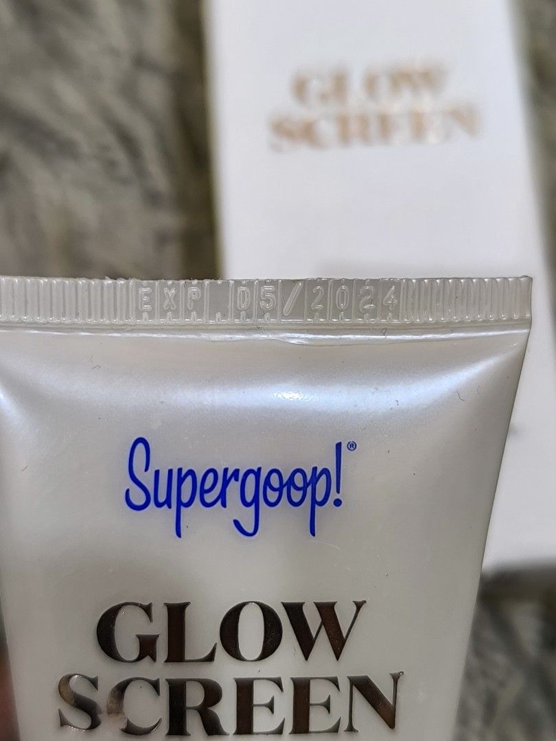 Glow Screen Mini Supergoop Glow Screen mini 20ml, Beauty & Personal Care, Face, Face ...