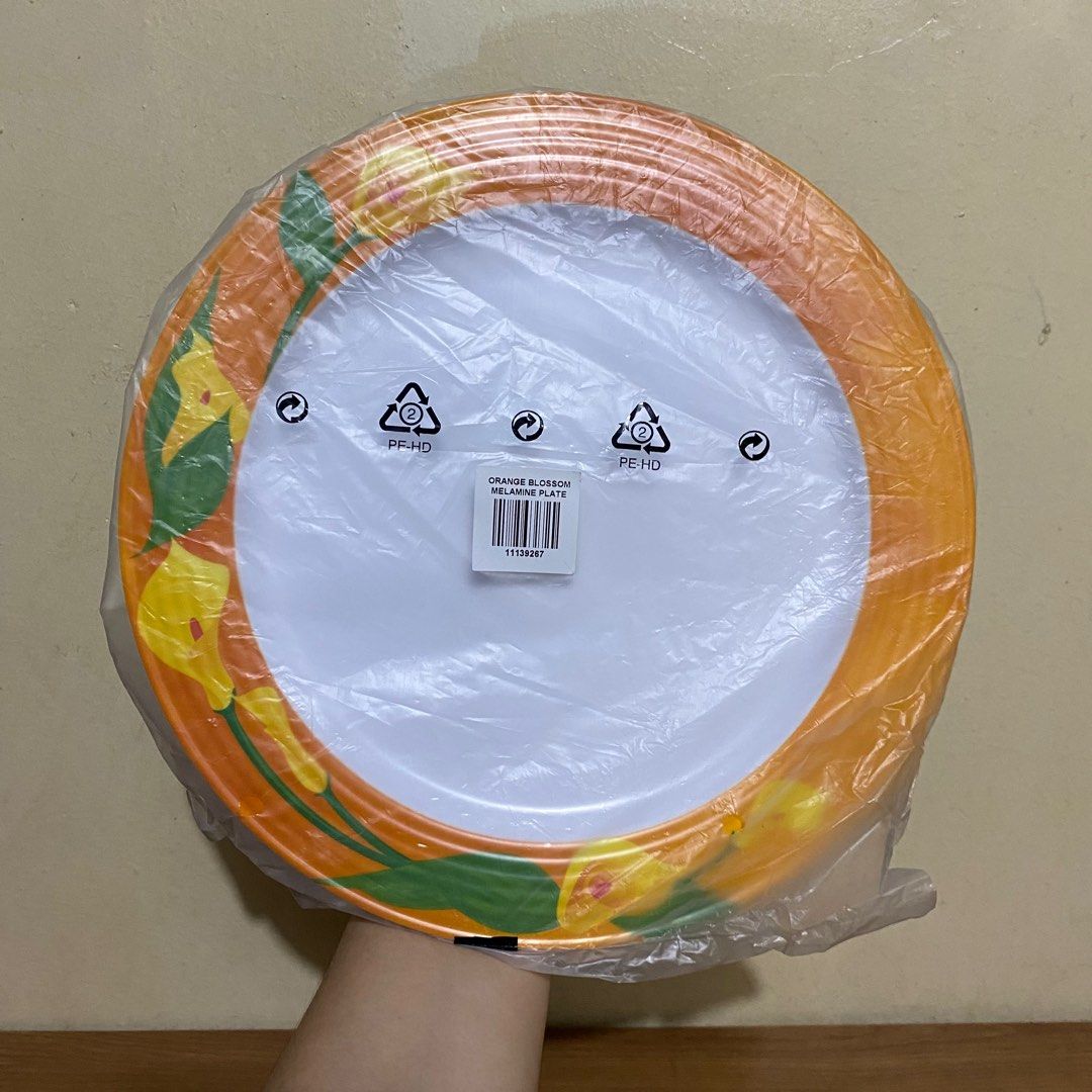 TUPPERWARE MELAMINE BIG PLATE (Category: Dinnerware & Cutlery) located in Quezon City. Submitted by xtian.store (Listing ID 1345887137, Image 2). Description: TUPPERWARE MELAMINE BIG PLATE ‼️SUPER SALE ‼️ BRAND NEW & AUTHENTIC • Price: PHP399 EACH (Available quantity: 6 pcs) • Dimension: 26 cm D each • Elegant big plate • Shock-proof, thus, it does not easily crack. • Scratch-resistant • Actual photos are posted • Feel free to message us.