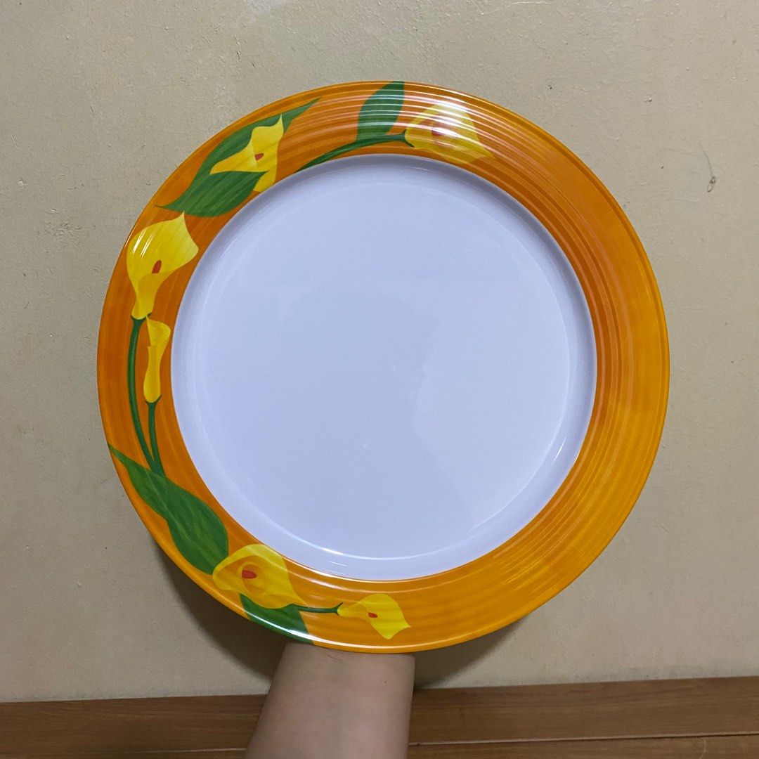 TUPPERWARE MELAMINE BIG PLATE (Category: Dinnerware & Cutlery) located in Quezon City. Submitted by xtian.store (Listing ID 1345887137, Image 3). Description: TUPPERWARE MELAMINE BIG PLATE ‼️SUPER SALE ‼️ BRAND NEW & AUTHENTIC • Price: PHP399 EACH (Available quantity: 6 pcs) • Dimension: 26 cm D each • Elegant big plate • Shock-proof, thus, it does not easily crack. • Scratch-resistant • Actual photos are posted • Feel free to message us.