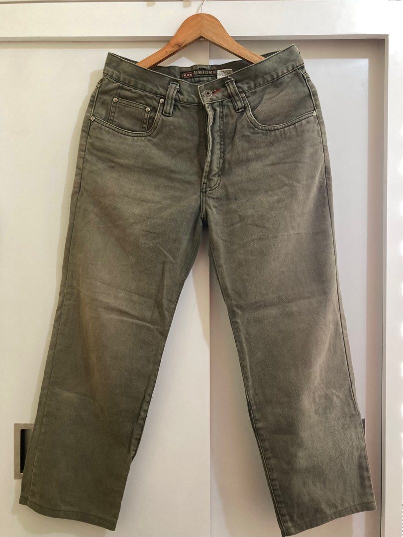 Unionbay Olive Green Jeans (Category: Jeans) located in Manila. Submitted by glitterboy (Listing ID 1345757246, Image 1). Description: .