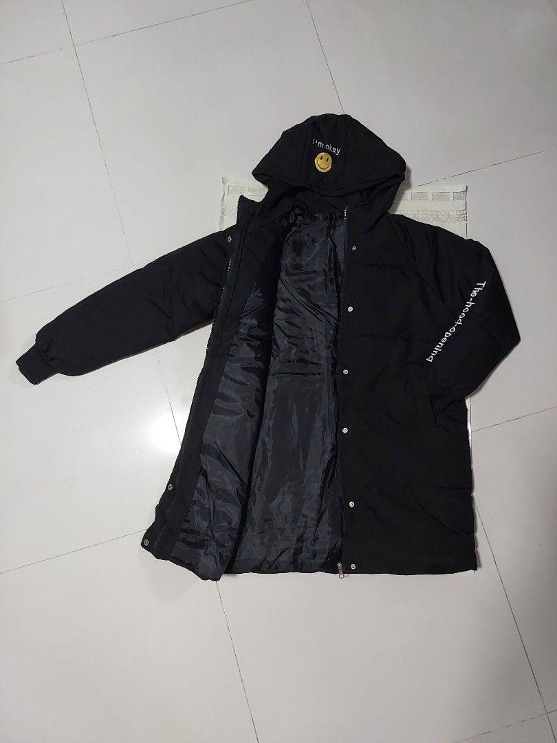 Winter Jacket (Category: Coats, Jackets and Outerwear) located in Singapore. Submitted by jojonyp (Listing ID 1345816586, Image 2). Description: I brought this for my recent winter trip, but the size was a bit too big for me. Shoulder 52cm Length 84cm Width 60cm Sleeves 58cm.