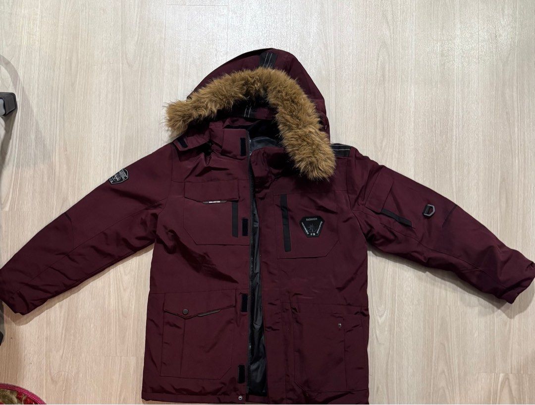 Winter Jacket (Category: Coats, Jackets and Outerwear) located in Singapore. Submitted by rider23 (Listing ID 1345859621, Image 3). Description: Winter Jacket Maroon colour Size 2XL Brand new Bought just to test out as is too big for me Able to fit 80kg, height 180cm Pm for more info Thanks.