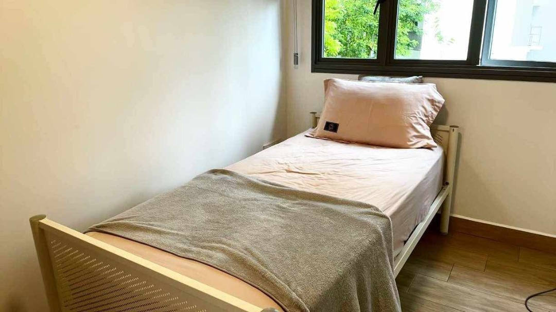 (Category: ) located in . Submitted by phuonghoang (Listing ID 1330146419, Image 1). Description: .