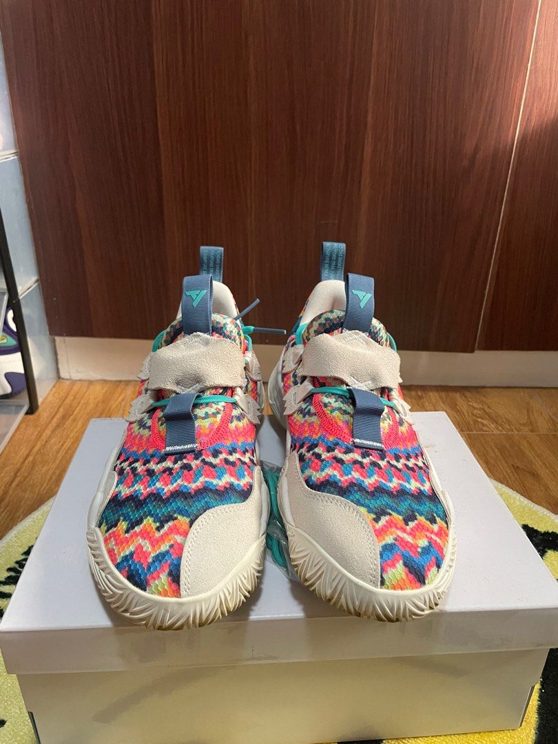 Adidas Trae 1 (Category: Sneakers) located in Muntinlupa City. Submitted by kdloading (Listing ID 1345919297, Image 2). Description: No issues just dirty outsole.