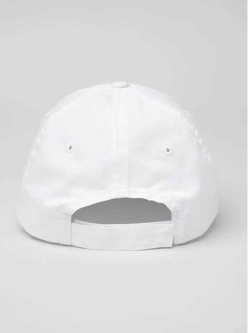 Alo Off-Duty Cap White (Category: Caps & Hats) located in Navotas City. Submitted by claaangski (Listing ID 1346105692, Image 3). Description: Store-bought 💯 Original.