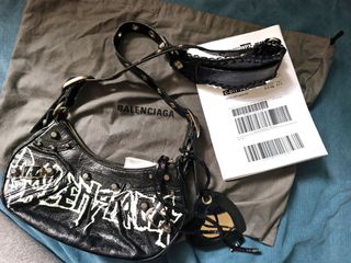 （分類：）位於 。 由 iisabella 提交（商品編號 1345969065，圖片 1）。簡介： 。