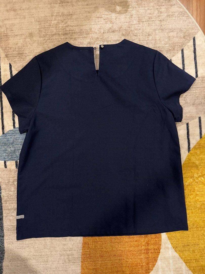 Bayo Top (Category: Blouses) located in Rizal. Submitted by l17873 (Listing ID 1346074135, Image 2). Description: .