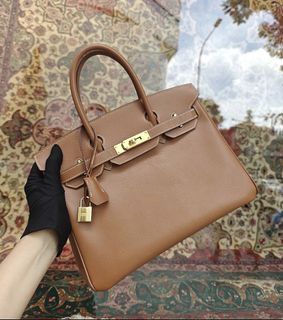 (Category: ) located in . Submitted by love4luxe (Listing ID 1345981879, Image 1). Description: .
