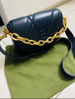 (Category: ) located in . Submitted by shazazmi7 (Listing ID 1346060022, Image 1). Description: .